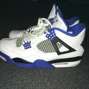 Jordan retro 4 ‘motor sport’